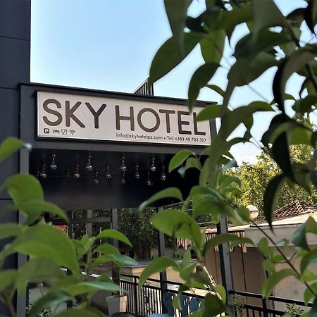 Sky Hotel プリズレン エクステリア 写真